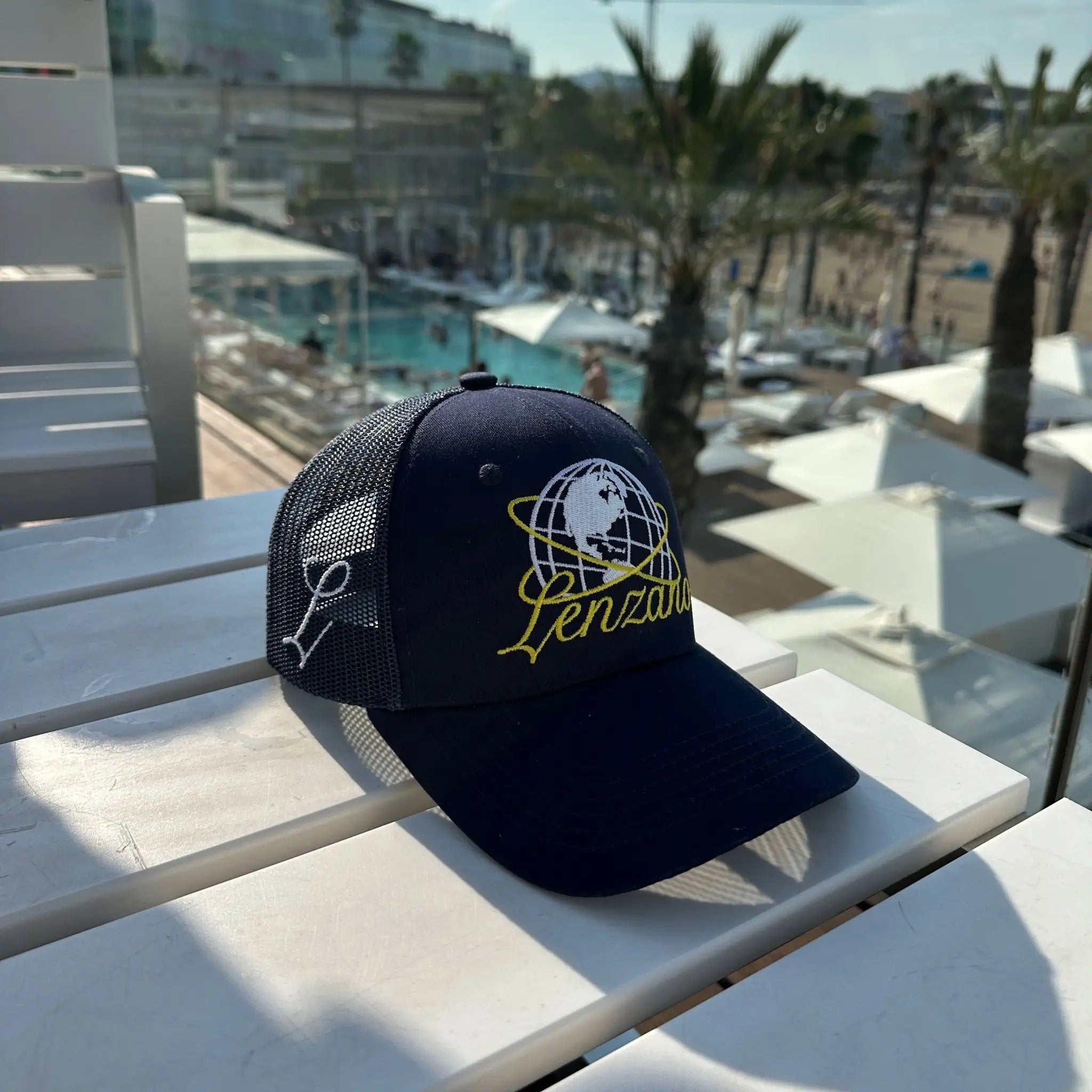 The Globe Cap